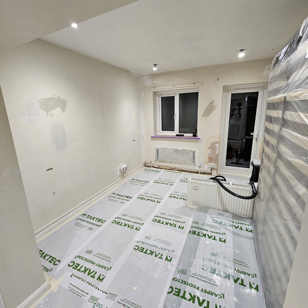 N11 Painter and Decorator — Photos 9